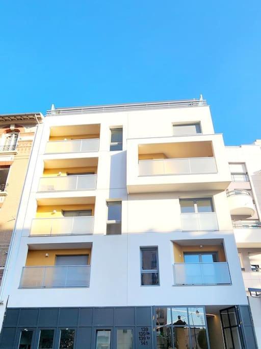 New & Serene 1-Bedroom Apart Near #Ladefenseparis #Parking&Fibre Suresnes Exterior foto